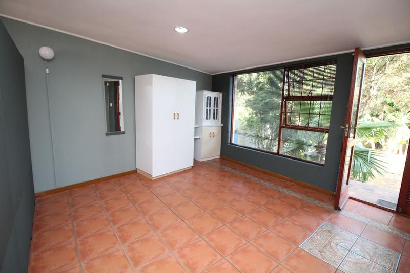 To Let 1 Bedroom Property for Rent in Blommendal Western Cape